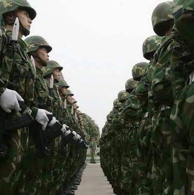 北京军区历任司令员都有谁？谁任职时间最长？谁军衔最高？