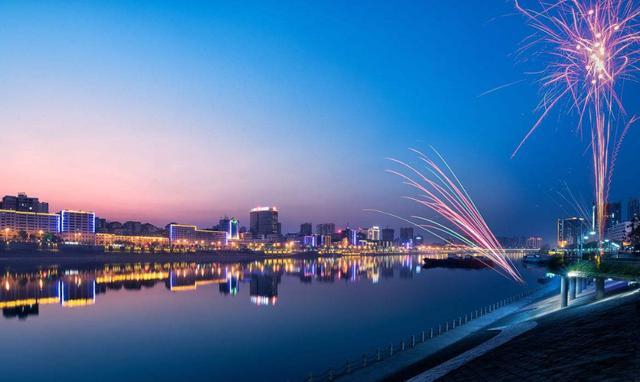 湖南正在修建一条城际铁路，总投资约324亿元，预计年底通车！