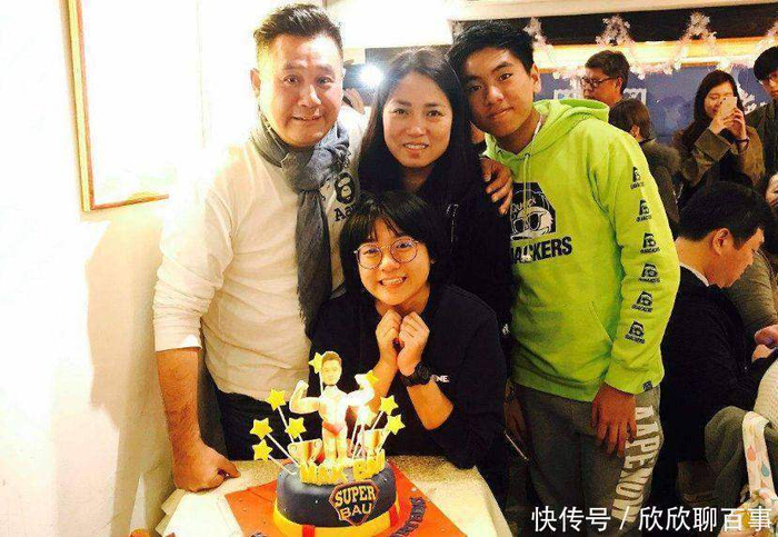 ����23������,Ϊ�Ȼ�������������Ƭ,��͵��������ҹ���!!