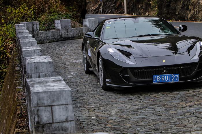 试法拉利Portofino，热爱跑车，也可以是一种生活方式