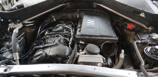 宝马X5 E70N55发动机免拆缸盖更换气门油封