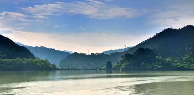 旅游: 自驾必备线路 浙江最美的风景都在这条路上