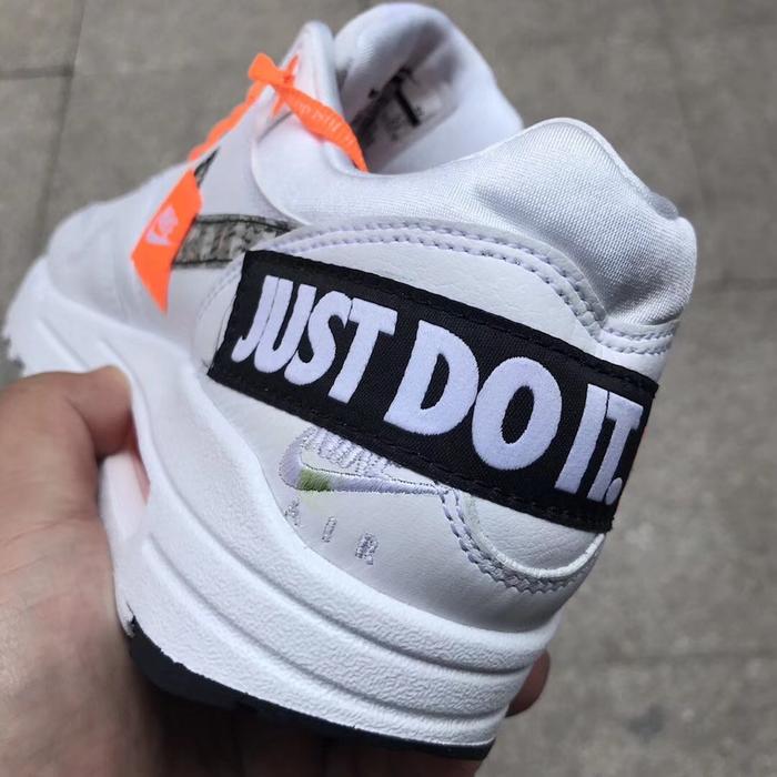 JUST DO IT，耐克把球鞋变成行走的广告牌！