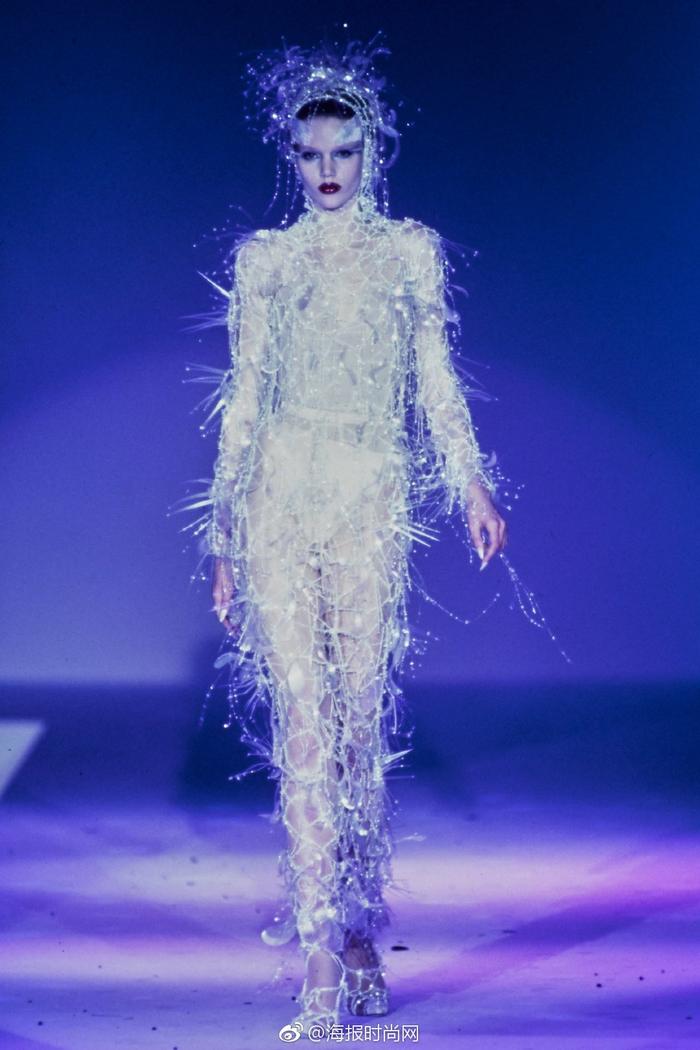 Thierry Mugler Spring 1997年高定，以昆虫为灵感