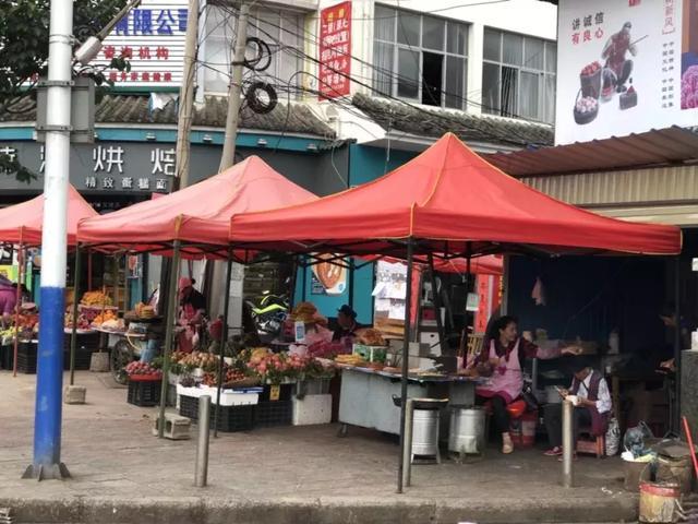 最时髦不过逛菜场！丽江的菜市场，藏着多少年的岁月变迁