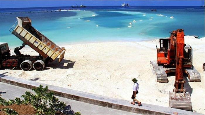 我国南海最南端人工岛，从礁升级岛，面积只有天安门广场三分之二