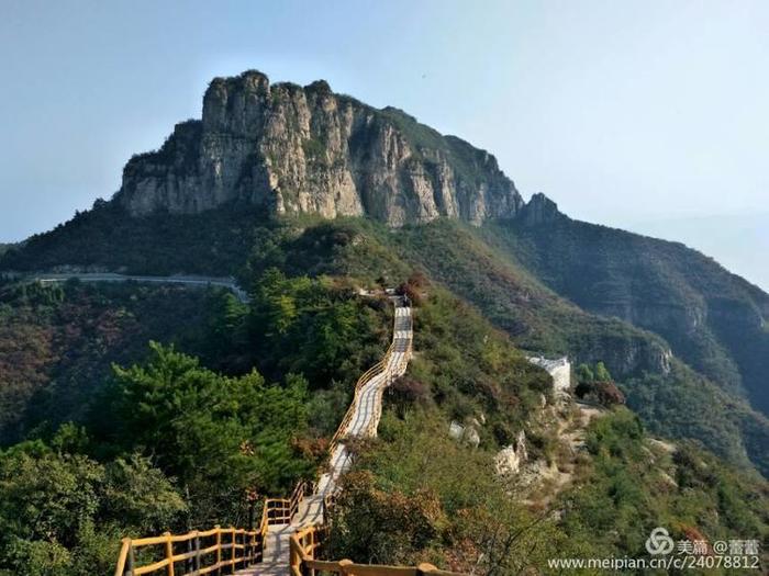 如来佛祖用来镇压孙悟空的五指山，你知道在哪里吗？