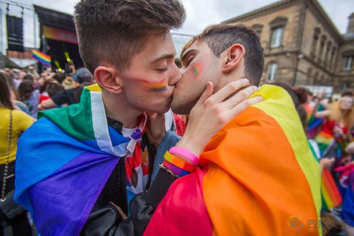 北爱尔兰同性婚姻法案生效