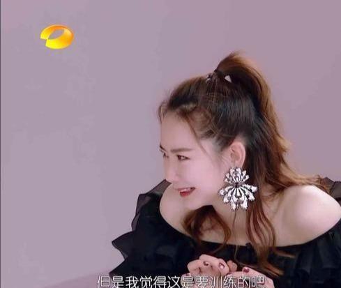 女人的话不能信，李承铉对老婆言听计从，向太：戚薇训练有素