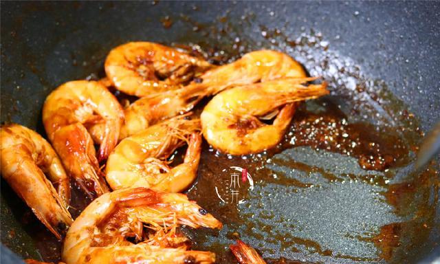 中秋节家宴，学做一道上海流行的大虾做法，几分钟出锅，真香！