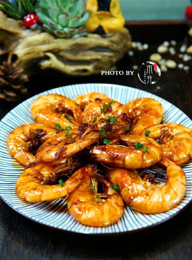 中秋节家宴，学做一道上海流行的大虾做法，几分钟出锅，真香！