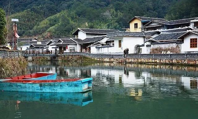 龙岩“千年雨村”，是这里吗？