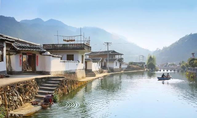 龙岩“千年雨村”，是这里吗？