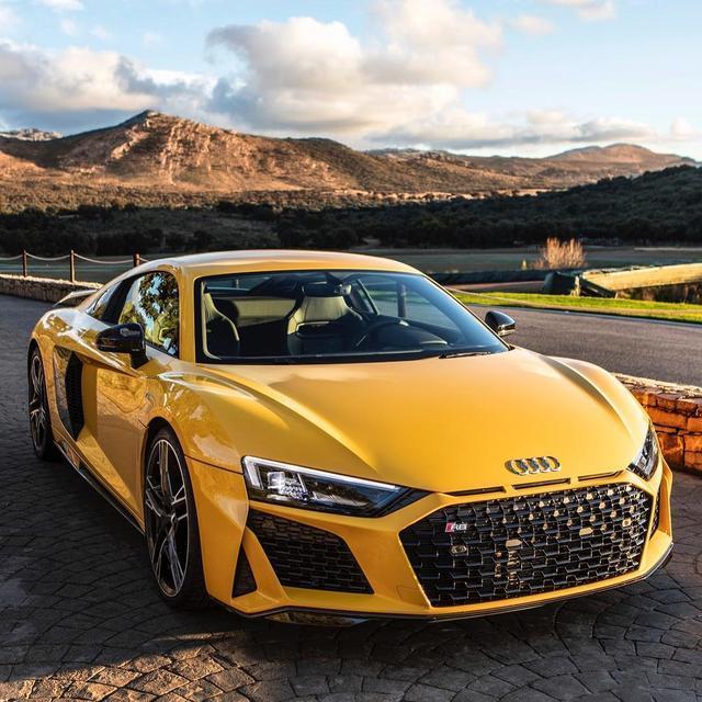 全新2019款奥迪R8 V10 Performance试驾，外表凶悍 声