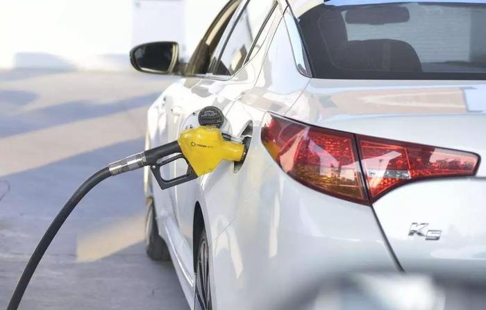 新能源汽车取代燃油车为何困难重重？大概是因为这些吧！