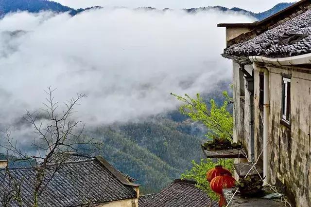 去云端村庄木梨硔隐居几日, 穿越梦里乡村祖源