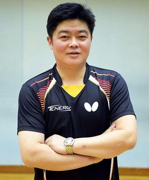 华裔天才获世乒赛资格，其父是蔡振华师弟，现执教日乒两王牌主力