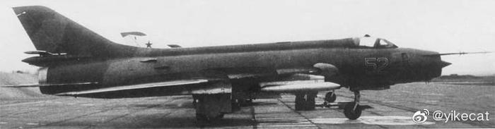 Сухой Су-17M（C-32M）/Sukhoi Su-17M（S-32M）歼击轰炸机