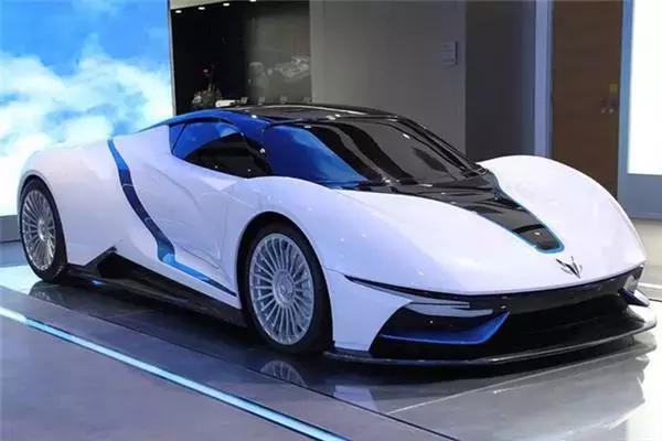 两款国产新能源车亮相日内瓦车展，车型虽少但很长脸！