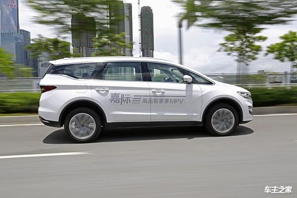 多方面领先同级别MPV 试驾吉利嘉际PHEV