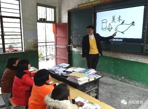 2018《感动中国人物》：21岁到39岁，张玉滚老师在这里坚守了18年