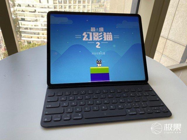 iPad终于能连手柄玩游戏了！主流游戏竟然都不支持