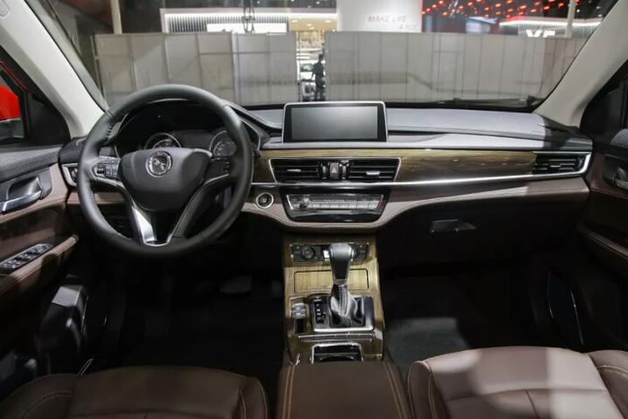 全新7座SUV 汉腾X5 MAX正式上市 售8.38-10.38万元
