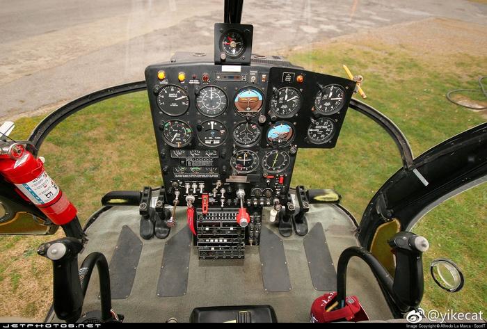 跨越两国的传奇——Sikorsky S-300C/Schweizer RSG 300（一）