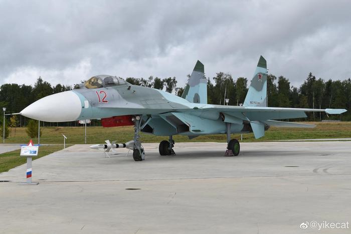 Сухой Су-27/Sukhoi Su-27系列战斗机——综述