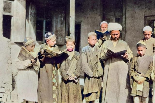 英国考察队镜头下的南疆，1915年