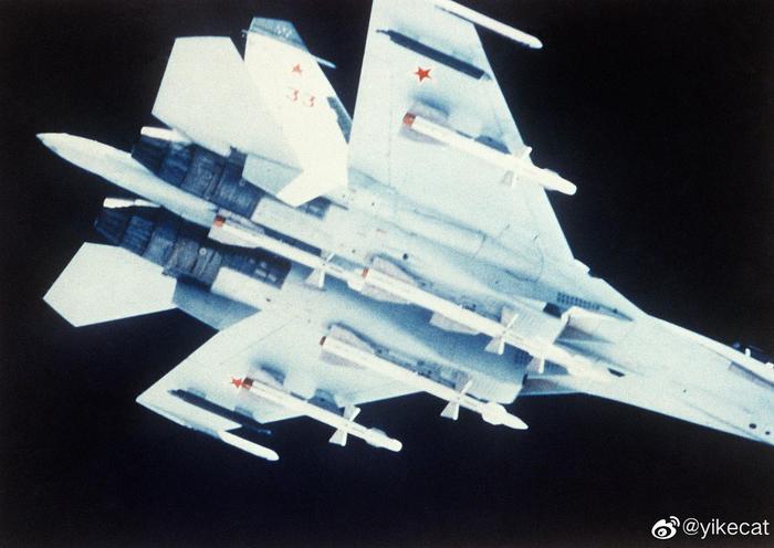 Сухой Су-27/Sukhoi Su-27系列战斗机——综述