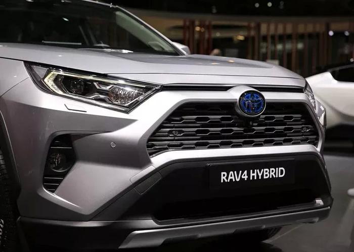 全新一代国产RAV4，延续海外版设计，没了“小书包”有些不适应