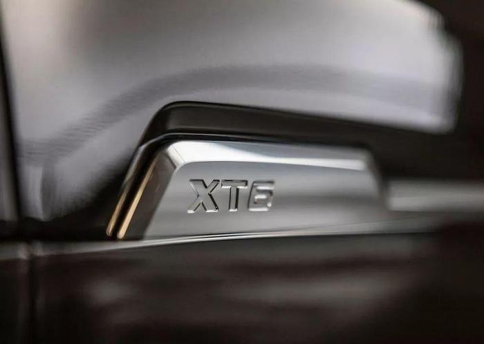 凯迪拉克XT6亮相，铁定国产，未来与谁掰手腕？