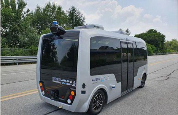 没有方向盘！韩国大邱市试运行三辆自动驾驶电动巴士