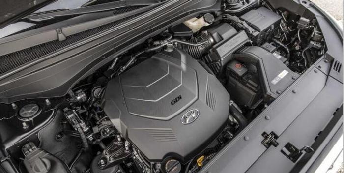 车长近5米 搭3.8L V6发动机 现代中大型SUV比途昂还“帅”