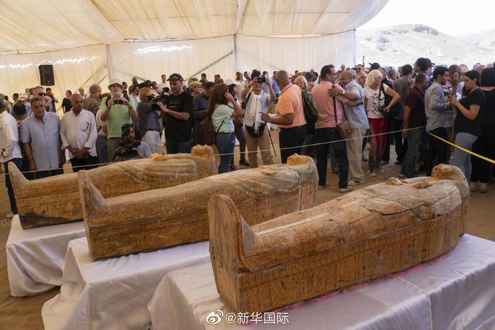 新发现！埃及出土30具3000年前的木棺