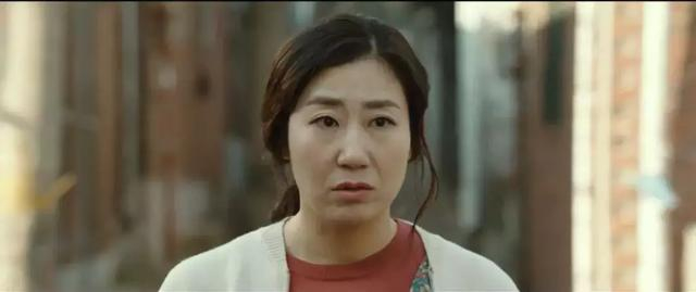 黑帮老大和弱鸡高中生互换灵魂，笑掉大牙！