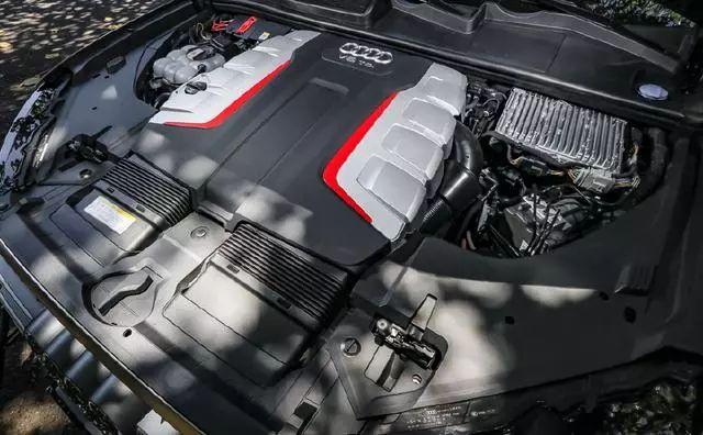 宾利添越V8三增压柴油版，平行进口新选择