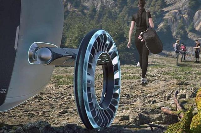 这款轮胎使用磁悬浮转动，翻转后变飞机螺旋桨，估计9012年量产