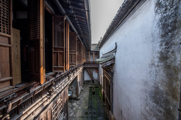 黄山晚上哪儿有站大街的