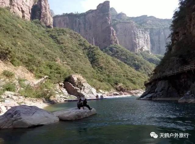 玻璃栈道不止张家界有,河南人家门口宝泉景区还能玩水!!