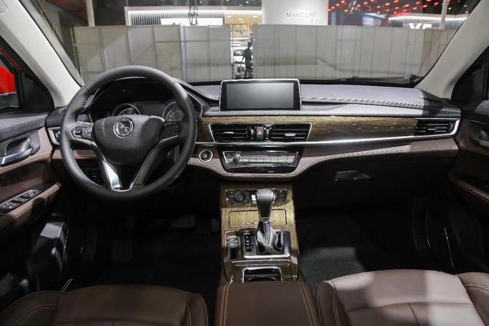 10万预算买好车，买合资还是国产？汉腾X5 MAX值得选择！