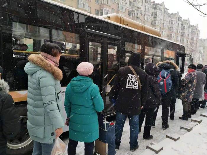 冰城又飘雪，就是你想要的童话世界！清冰雪ing~