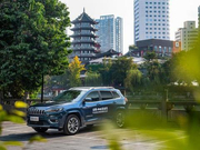 眉去眼来会不会眉来眼去？自