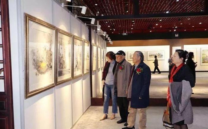 “情满西部”李秀峰人物画作品展在北京隆重开幕