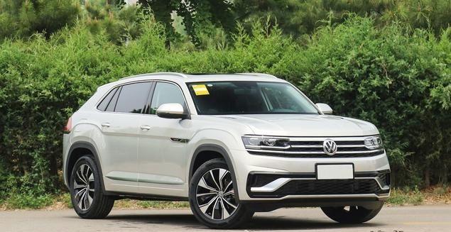 德系最强旗舰SUV！配8AT带四驱，对标奥迪Q7，价格却少了30万