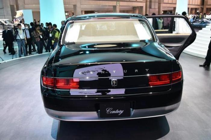 丰田版“劳斯莱斯”亮相，售价在1960万日元，档次不输迈巴赫