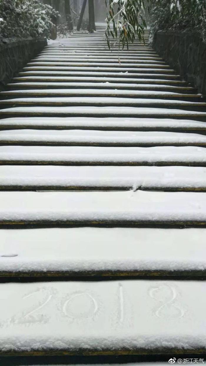 官宣！杭黄铁路列车时刻表正式出炉，快来杭州下雪落下的声音！