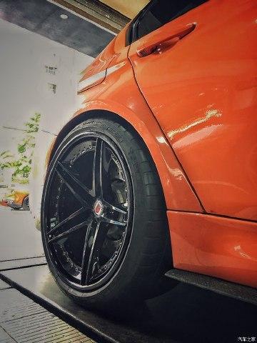 也许是全球首套HRE S207 上身，M3烈炎橙