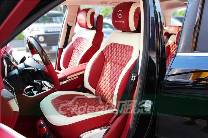 奔驰GL5507座无隔断进行折叠座椅改装，增加车辆使用价值
